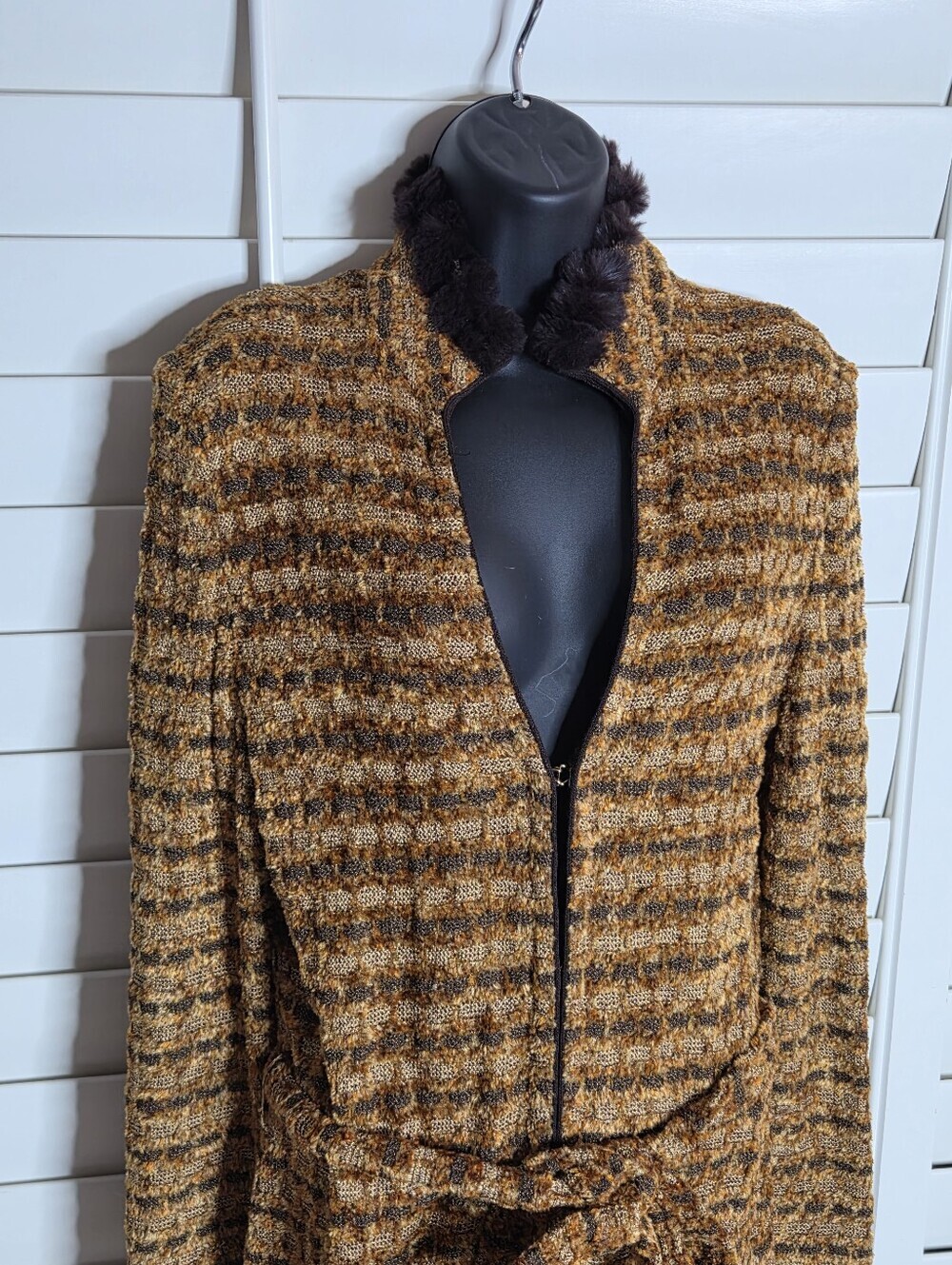 Vintage St John Sport Marie Gray Rabbit Fur Trim Wool Belted Sweater Coat Medium - Picture 5 of 13